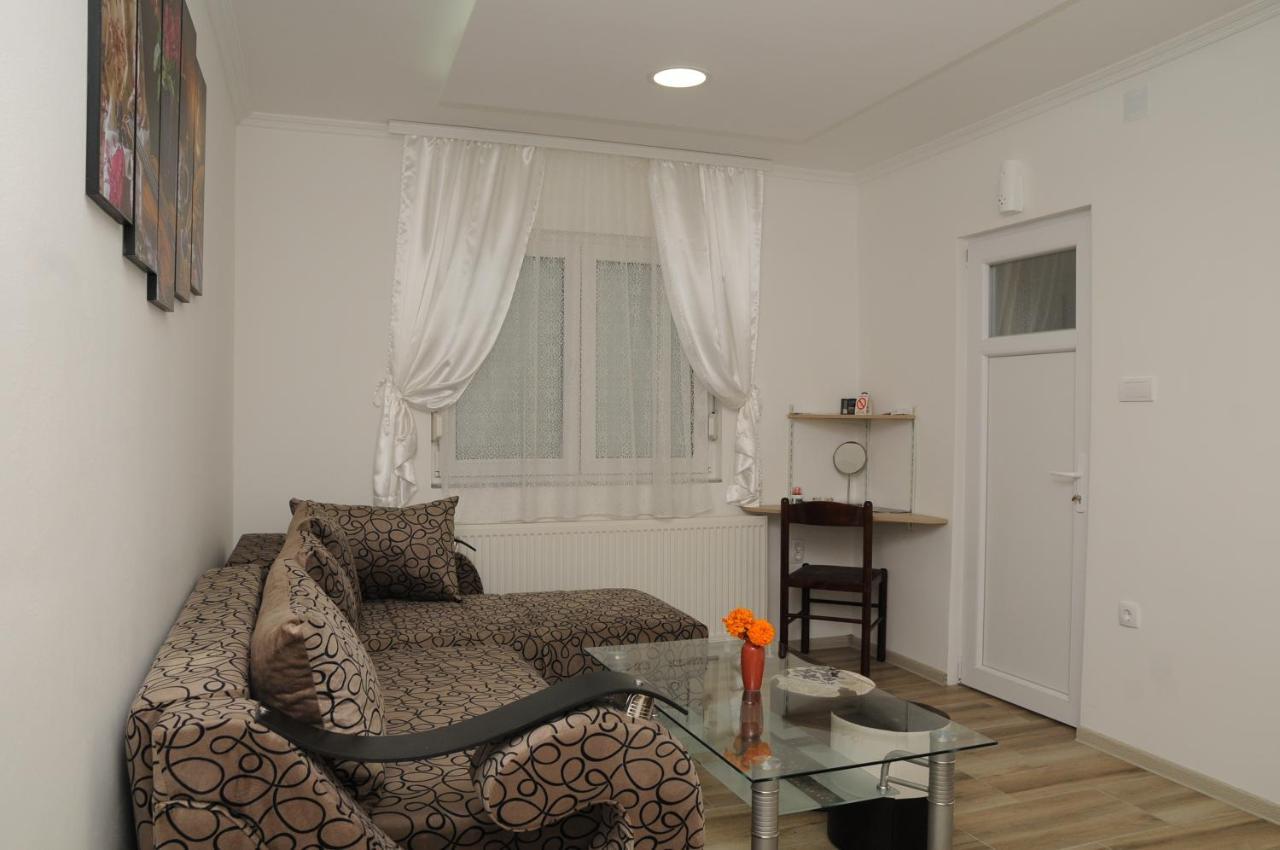 Favorit Apartments Чачак Экстерьер фото