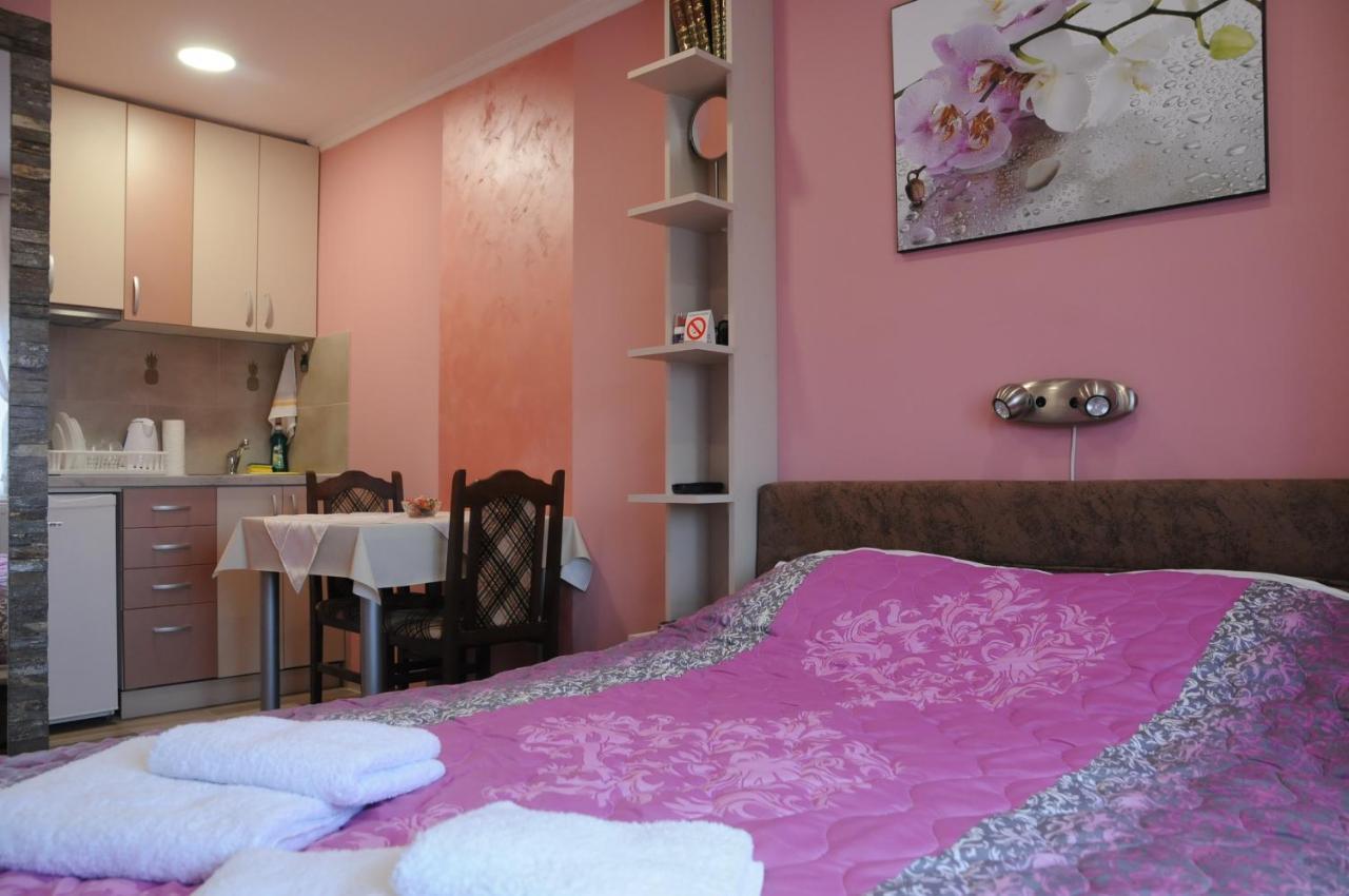 Favorit Apartments Чачак Экстерьер фото